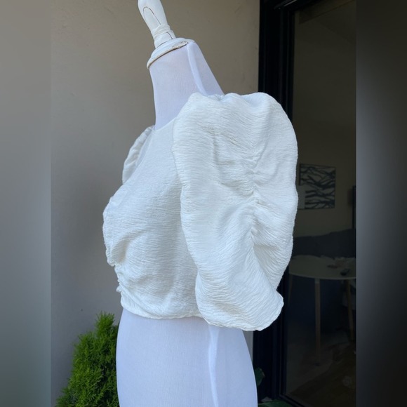 Zara Cropped Blouse with Puff/ Off Shoulder Sleeves in White, M - Picture 7 of 16